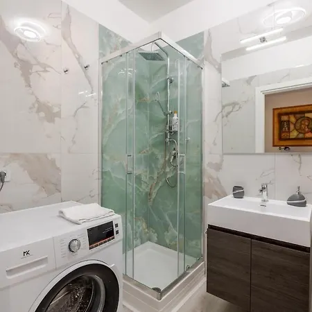 Apartment House Trieste Latina